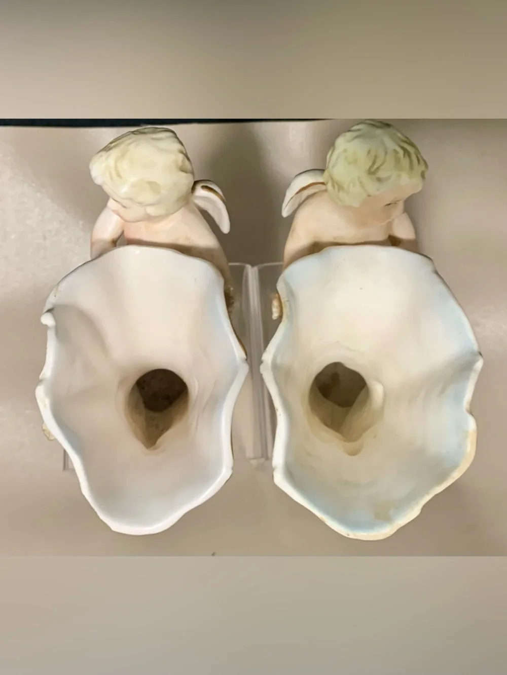 🔍 Vintage Porcelain Cherub Angel Vase Pair Rococo Floral Gold Accents